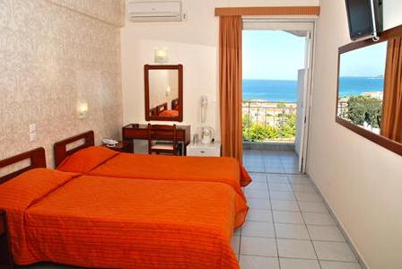 double bedroom at the commodore hotel Argassi Zante